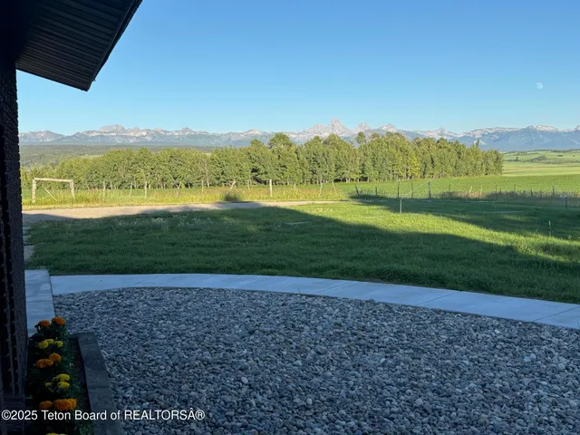 $1,199,000 | 13280 North 3750 West, Felt, ID 83424