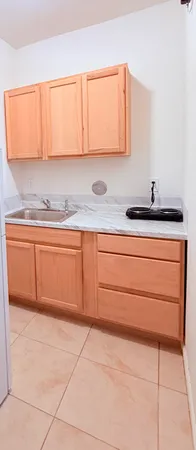 $1,250 | 657 Southeast 30th Terrace, Homestead, FL 33033