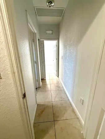 $1,250 | 657 Southeast 30th Terrace, Homestead, FL 33033