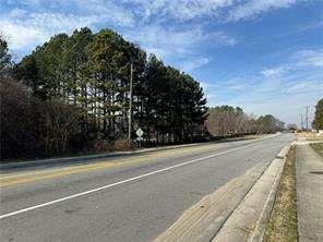 2949 Rosebud Road Loganville, GA 30052 - Photo 5 of 42 a view of a terrace