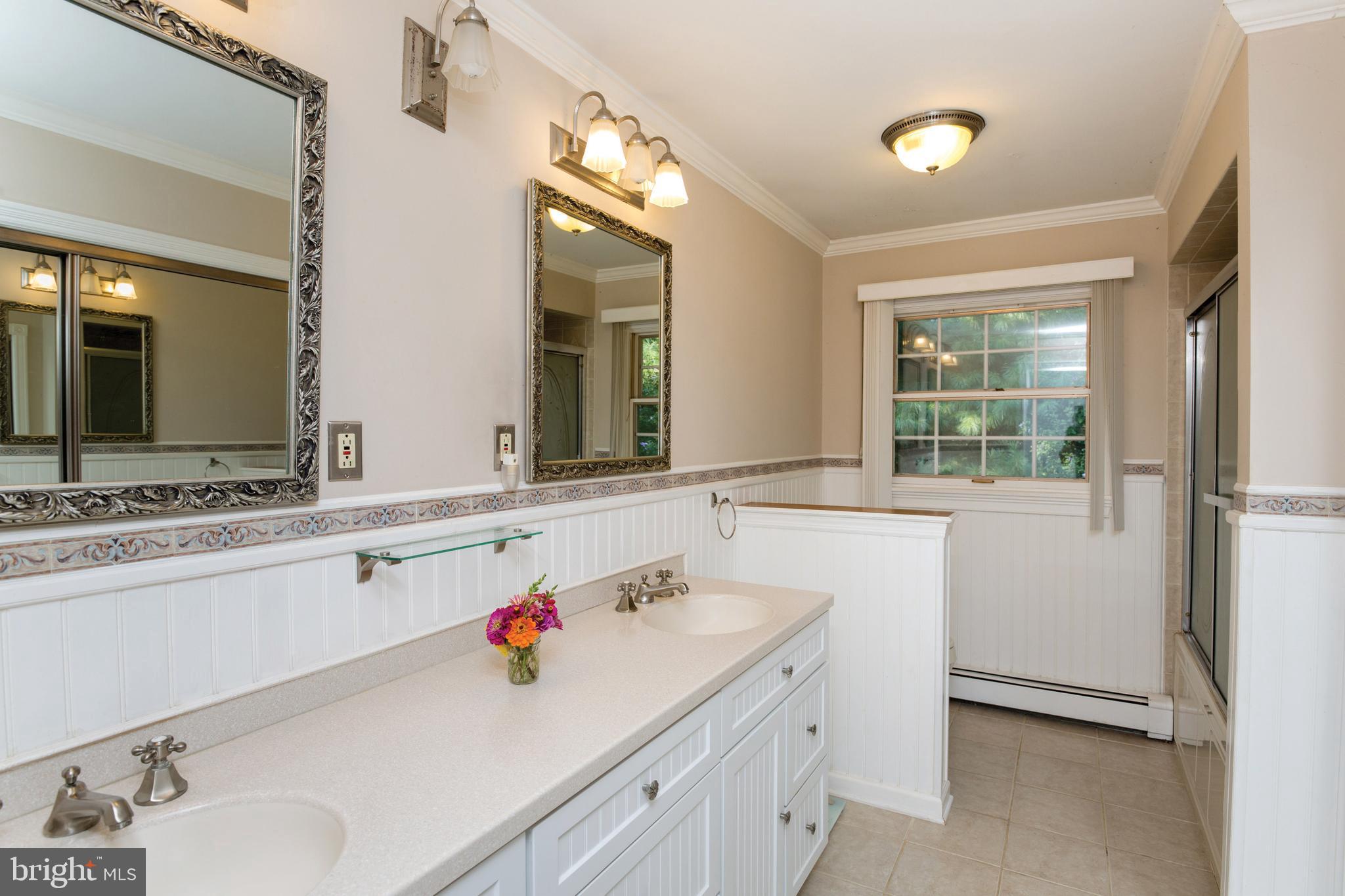 670 Riegelsville Milford Road Milford, NJ 08848 - Photo 17 of 26 Full Bathroom on Main Floor