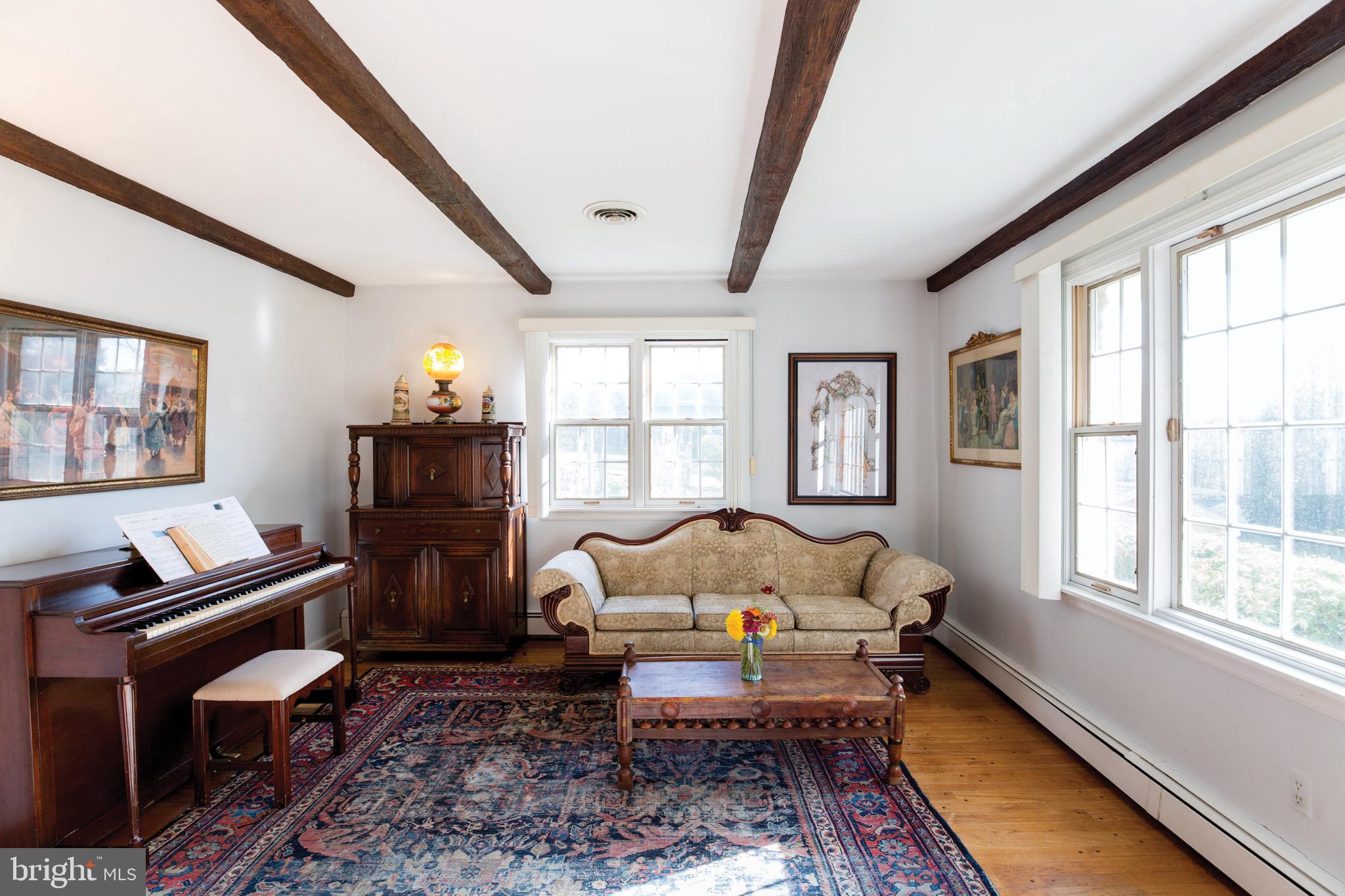 670 Riegelsville Milford Road Milford, NJ 08848 - Photo 4 of 26 Light filled Living Room with hard wood floors