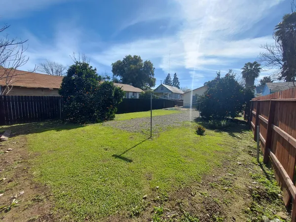 $420,000 | 3331 9th Avenue, Sacramento, CA 95817