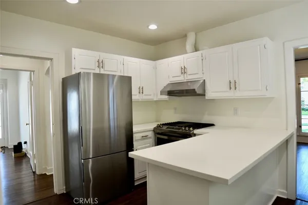 $5,000 | 679 La Mirada Avenue, San Marino, CA 91108