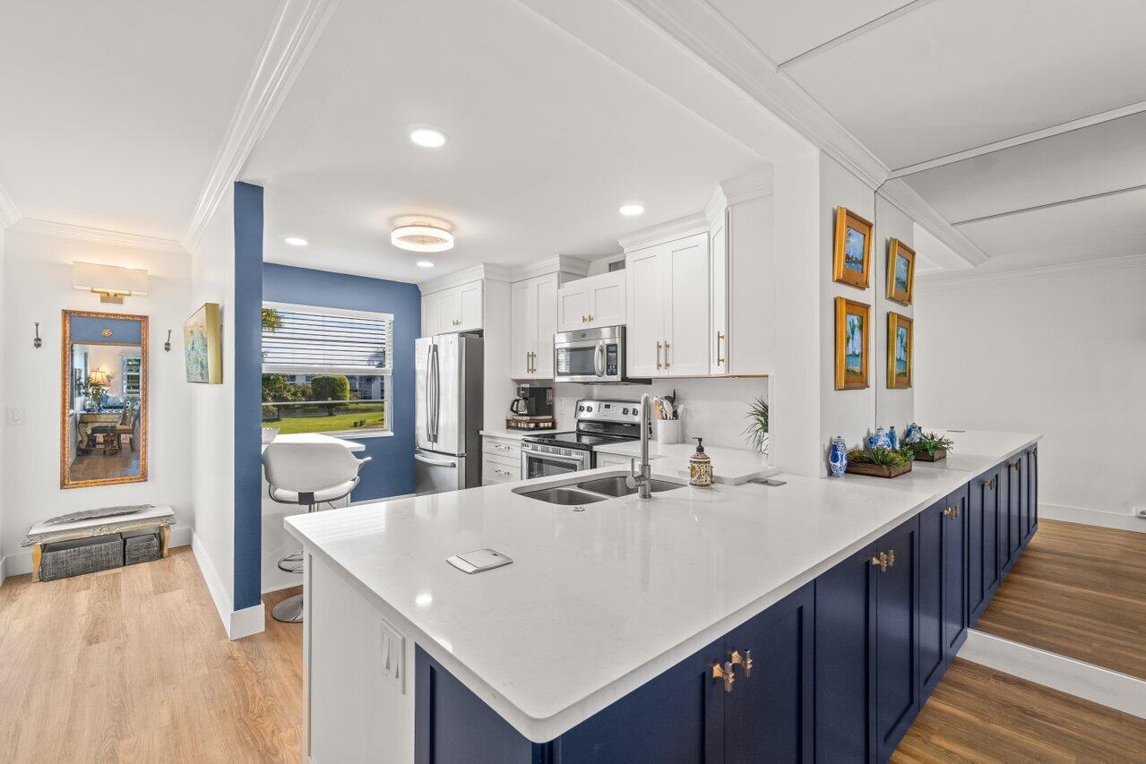 3072 Guildford East Boca Raton, FL 33434 - Photo 9 of 60 003-3072GuilfordDrive-D-BocaRaton-FL-334