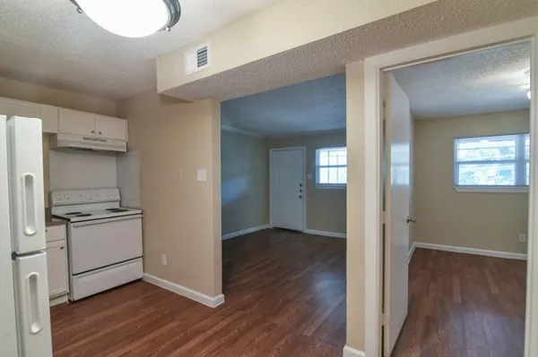 $1,154 | 8128 Barclay Street, Unit 203A, Dallas, TX 75227