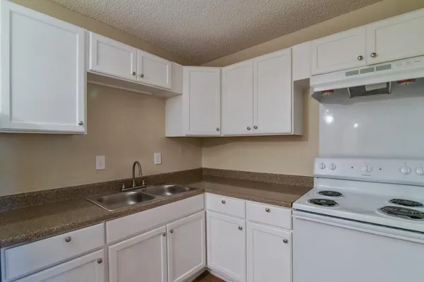 $1,154 | 8128 Barclay Street, Unit 203A, Dallas, TX 75227