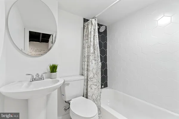 $3,000 | 1825 South Hanover Street, Baltimore, MD 21230