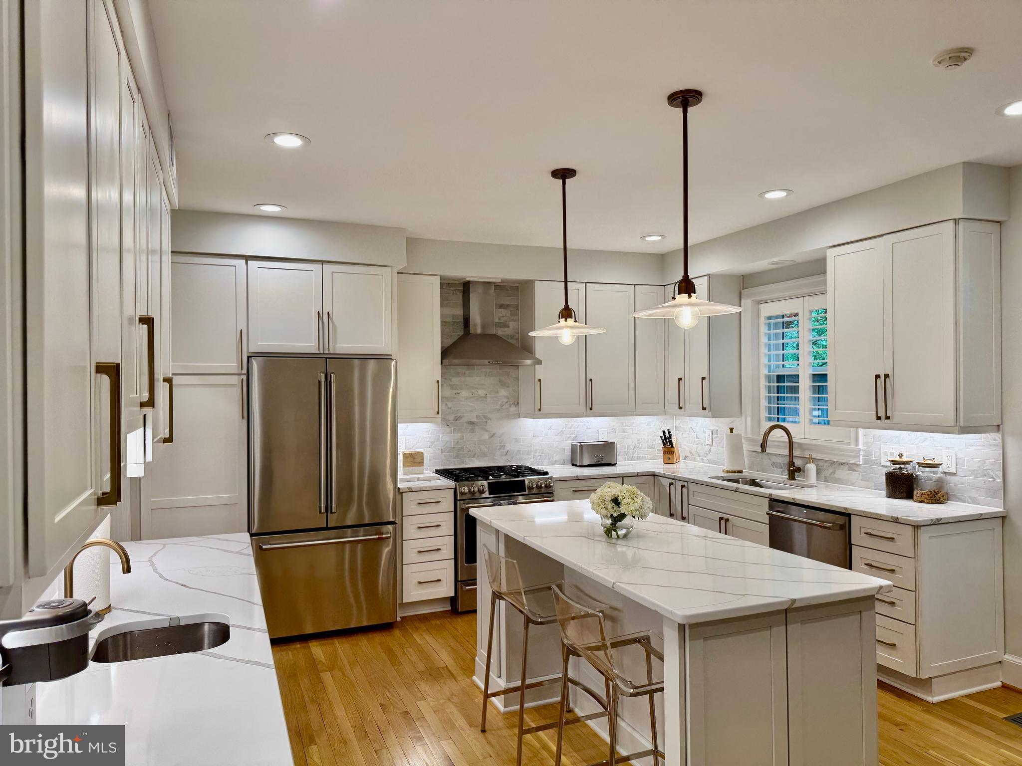 7904 Quarry Ridge Way Bethesda, MD 20817 - Photo 4 of 17