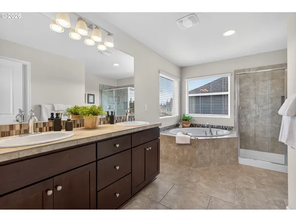 $675,000 | 15062 Southeast Bella Lane, Clackamas, OR 97015