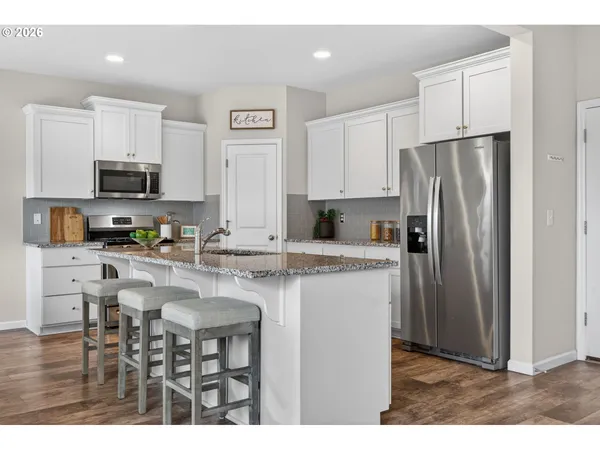 $675,000 | 15062 Southeast Bella Lane, Clackamas, OR 97015