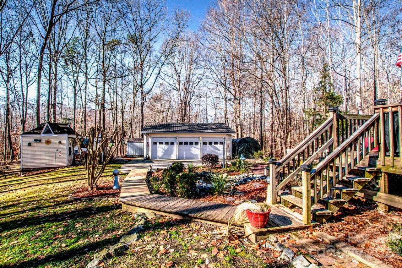 116 Thunder Road China Grove, NC 28023 - Photo 12 of 48 Gallery Image 12