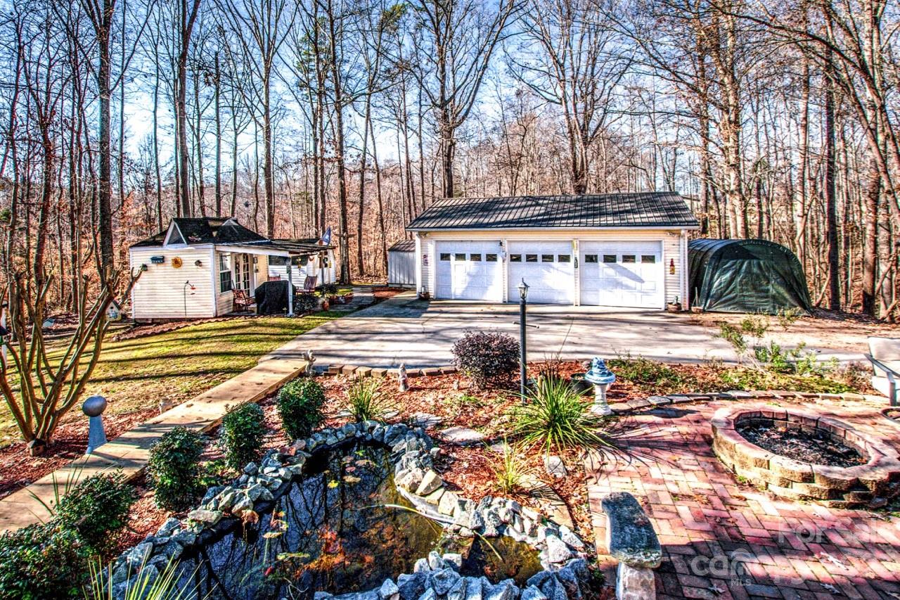 116 Thunder Road China Grove, NC 28023 - Photo 3 of 48 Gallery Image 3