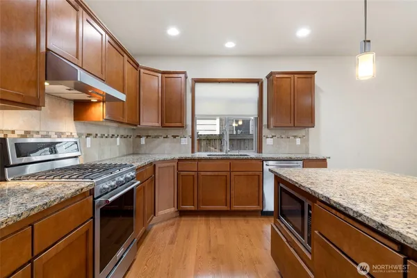 $3,500 | 4617 167th Street Southwest, Lynnwood, WA 98037