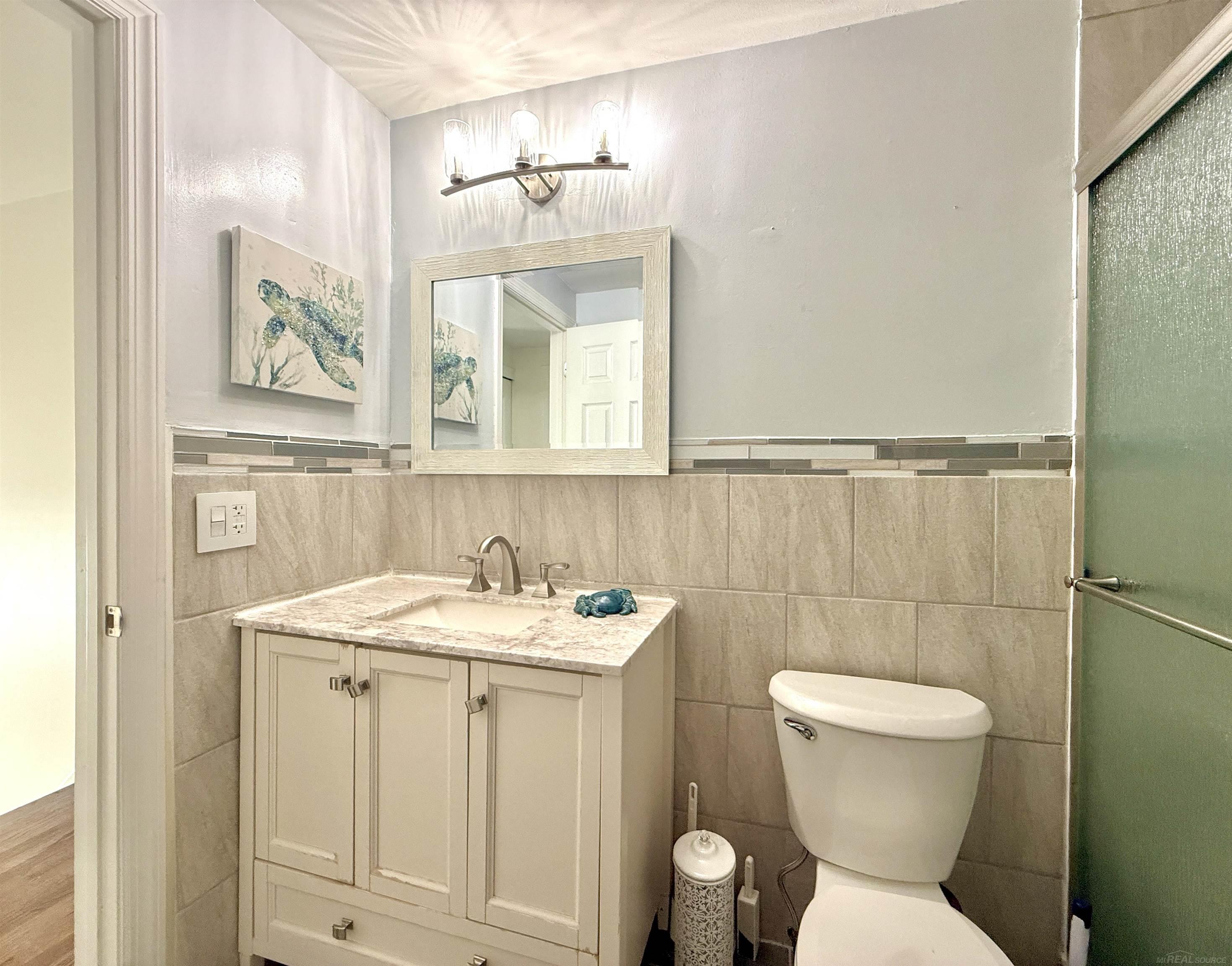 8401 18 18 Mile Road Sterling Heights, MI 48313 - Photo 12 of 41 50212935-7bf51411-1550-4daa-8a03-f3f624966ff2.JPG