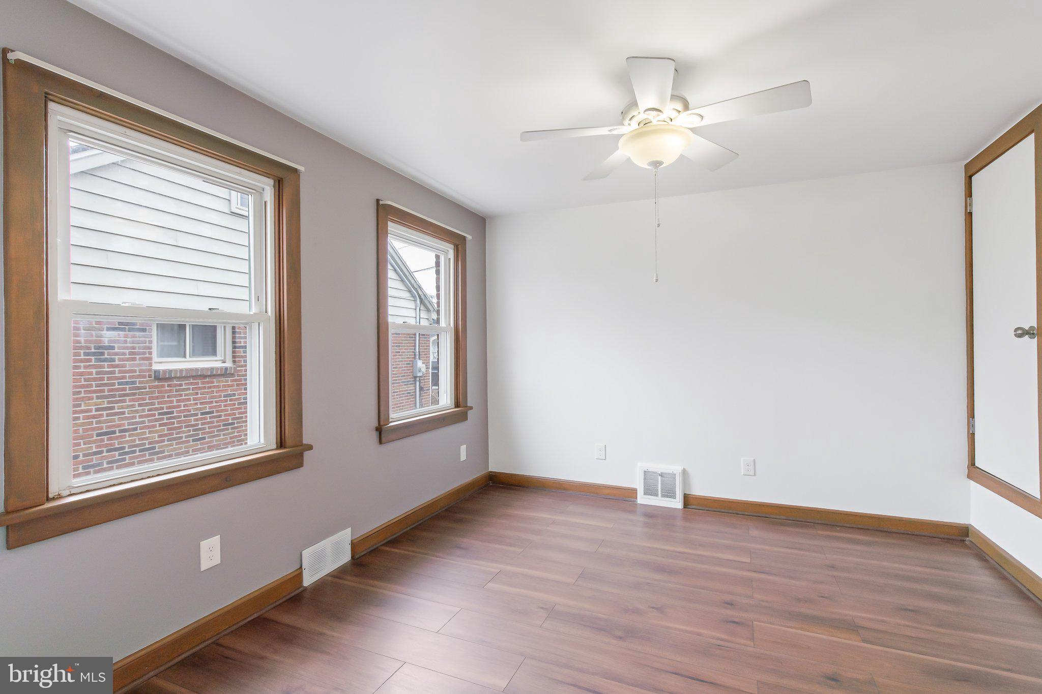 811 Ridge Avenue Columbia, PA 17512 - Photo 10 of 14 Bedroom 2