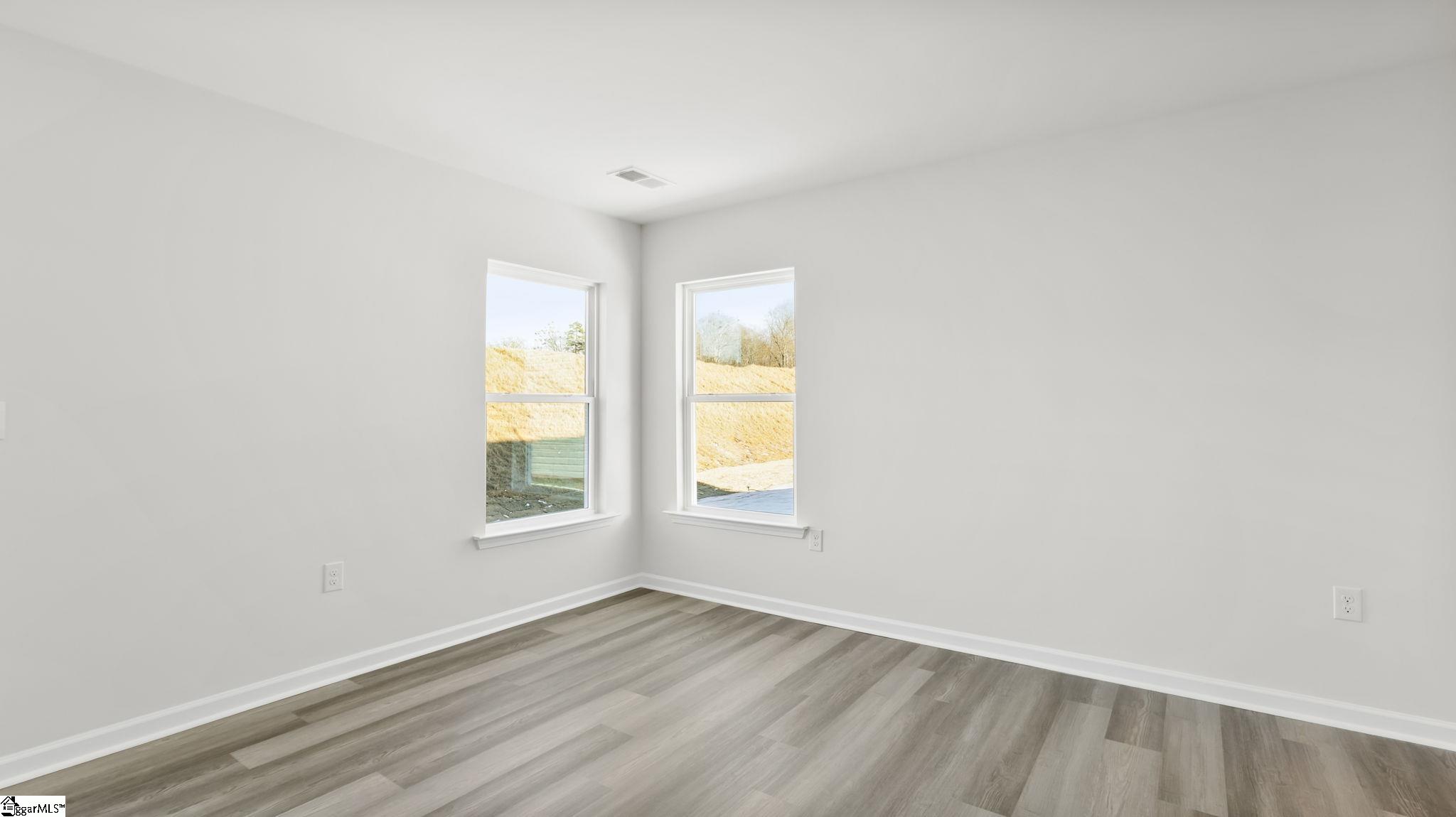 121 Bobbin Road Greenville, SC 29611 - Photo 13 of 32