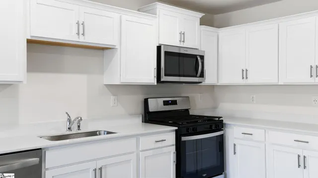 $269,900 | 121 Bobbin Road, Greenville, SC 29611