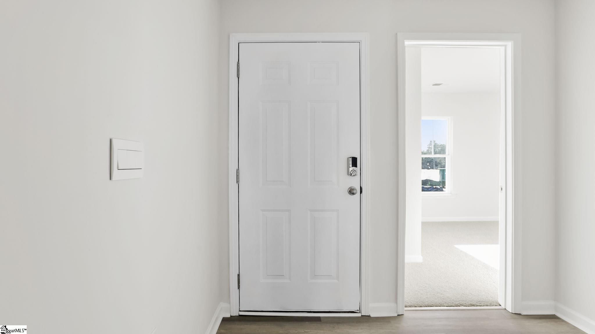 121 Bobbin Road Greenville, SC 29611 - Photo 4 of 32