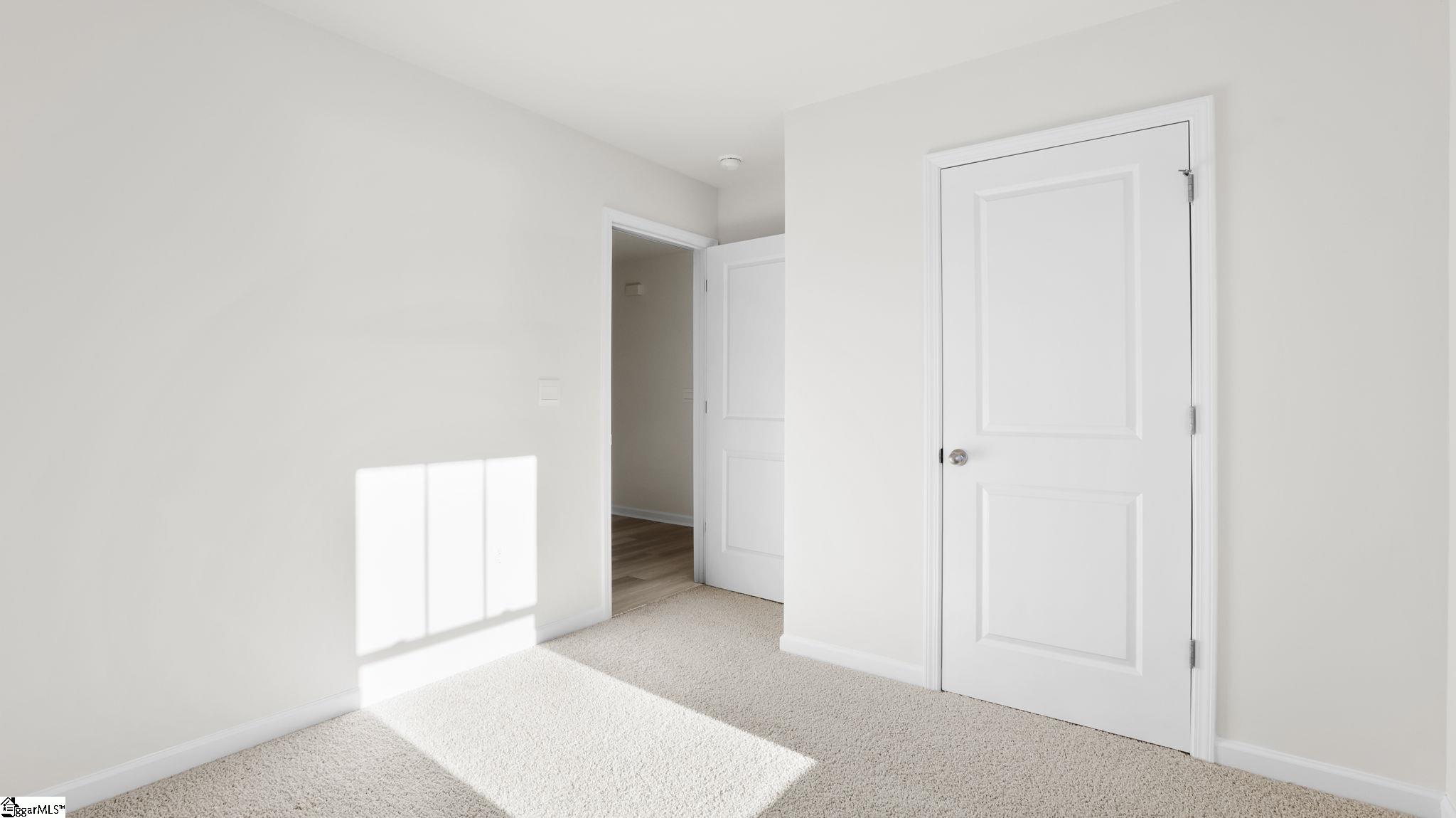 121 Bobbin Road Greenville, SC 29611 - Photo 7 of 32