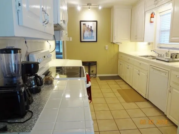 $3,995 | 2009 Sheridan Street, Houston, TX 77030