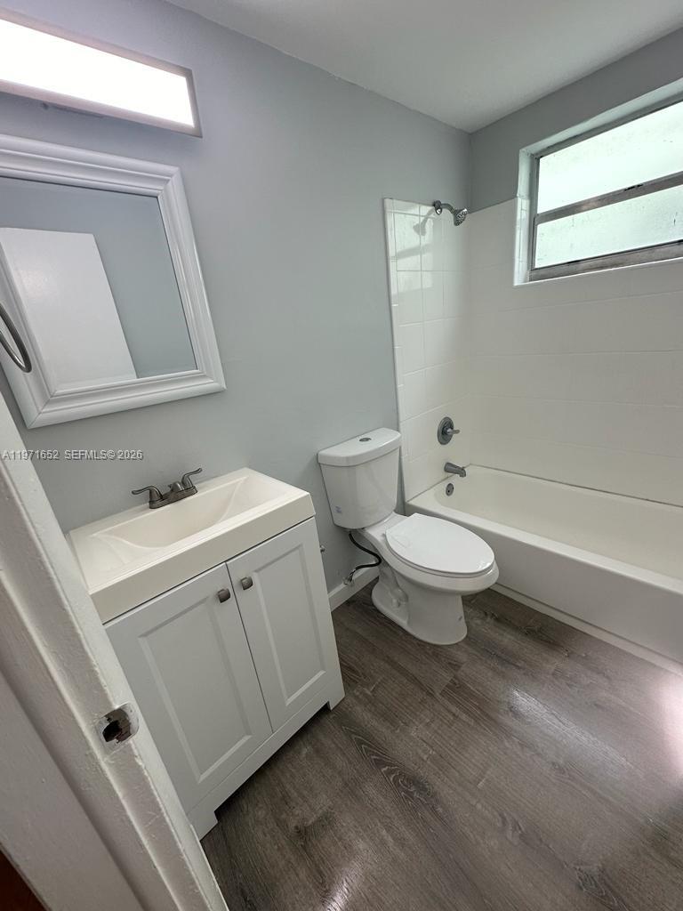 1346 Alton Road, Unit A5 Miami Beach, FL 33139 - Photo 5 of 11