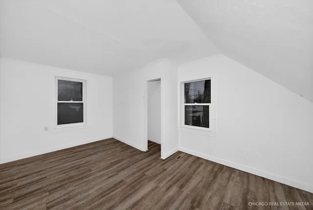 $185,000 | 712 North Cedarwood Circle, Round Lake Heights, IL 60073