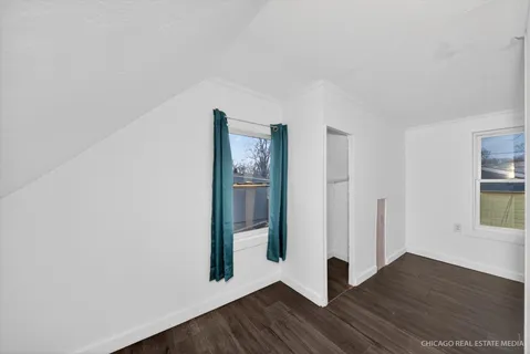 $185,000 | 712 North Cedarwood Circle, Round Lake Heights, IL 60073