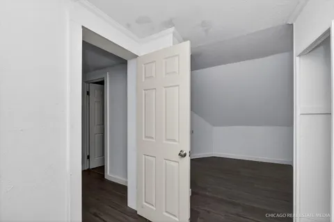 $185,000 | 712 North Cedarwood Circle, Round Lake Heights, IL 60073