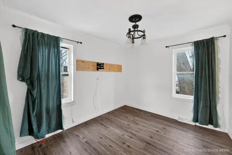 $185,000 | 712 North Cedarwood Circle, Round Lake Heights, IL 60073