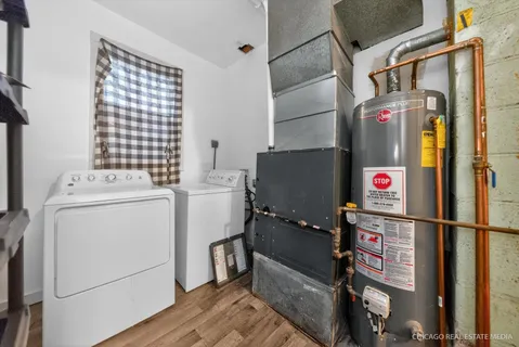 $185,000 | 712 North Cedarwood Circle, Round Lake Heights, IL 60073