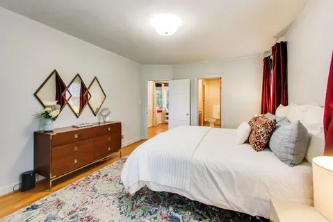 $819,000 | 1228 Linden Avenue, Oak Park, IL 60302
