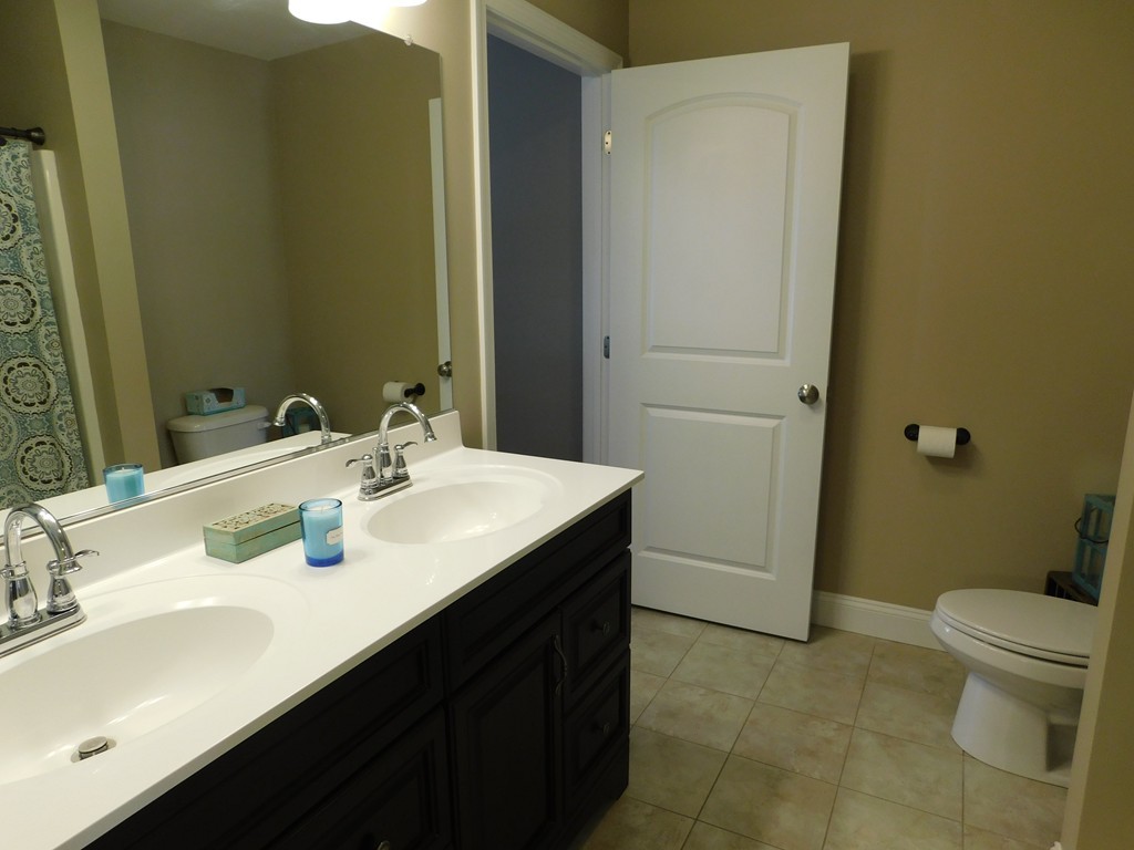 40 Winchester Lane, Unit 11 Fall River, MA 02721 - Photo 9 of 16