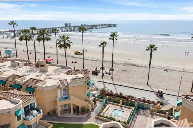 a picture of city view