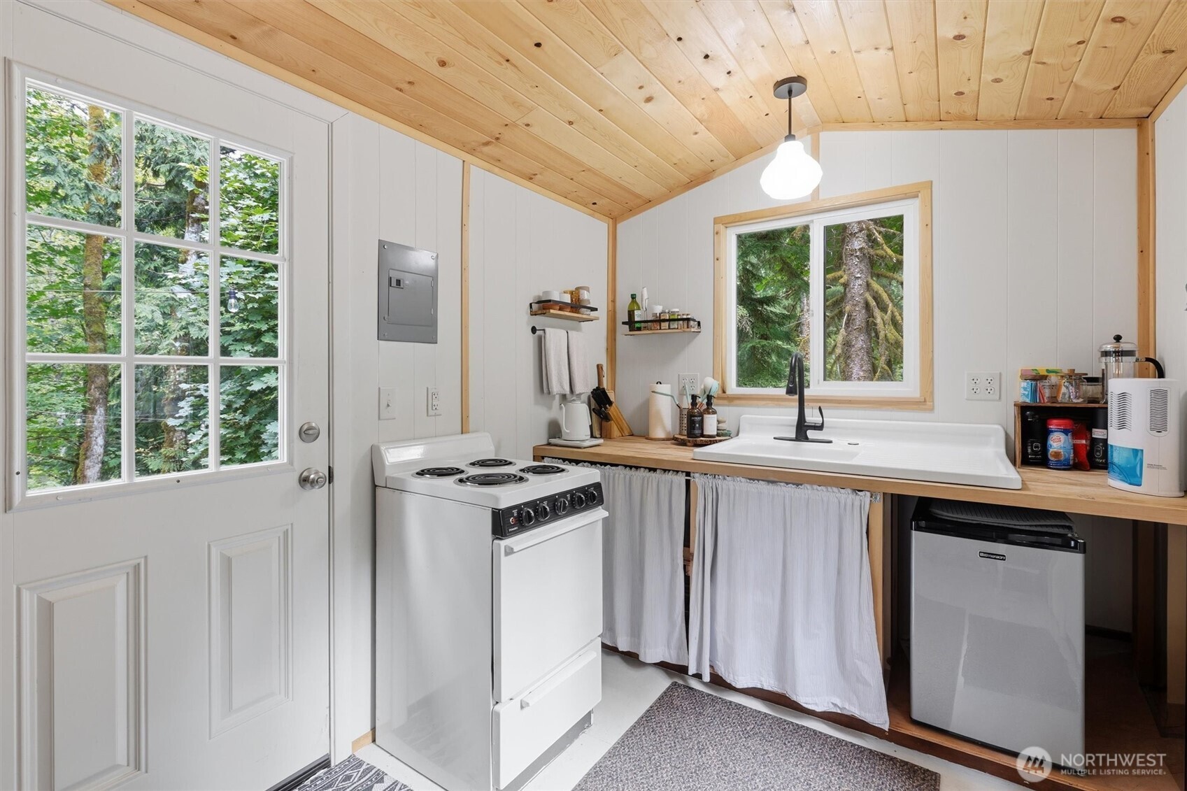 53011 Sky Loop Road Gold Bar, WA 98251 - Photo 7 of 40 Gallery Image 7