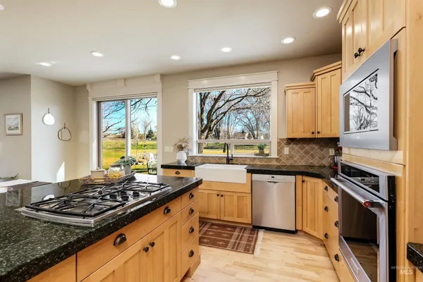 $1,019,300 | 1962 North Spring Hollow Place, Star, ID 83669