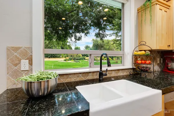 $1,019,300 | 1962 North Spring Hollow Place, Star, ID 83669