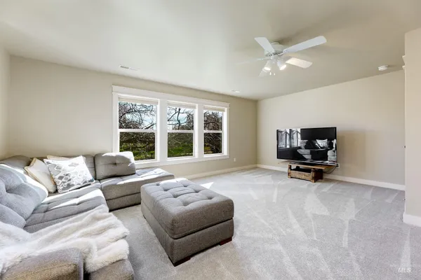 $1,019,300 | 1962 North Spring Hollow Place, Star, ID 83669