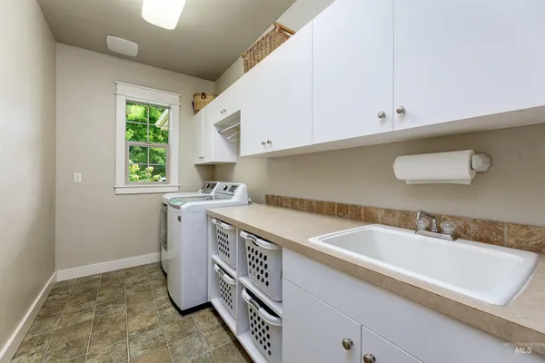 $1,019,300 | 1962 North Spring Hollow Place, Star, ID 83669