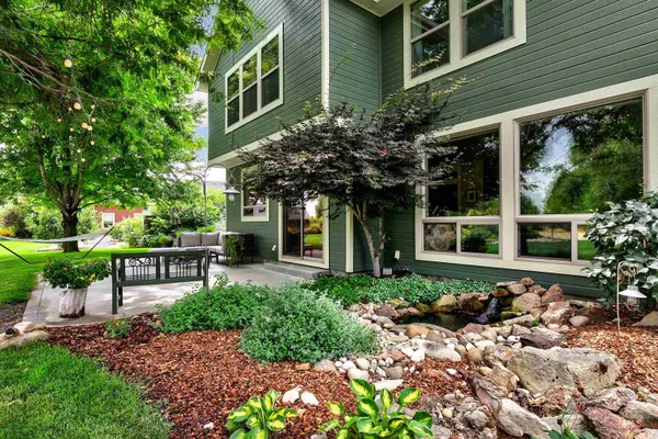 $1,019,300 | 1962 North Spring Hollow Place, Star, ID 83669