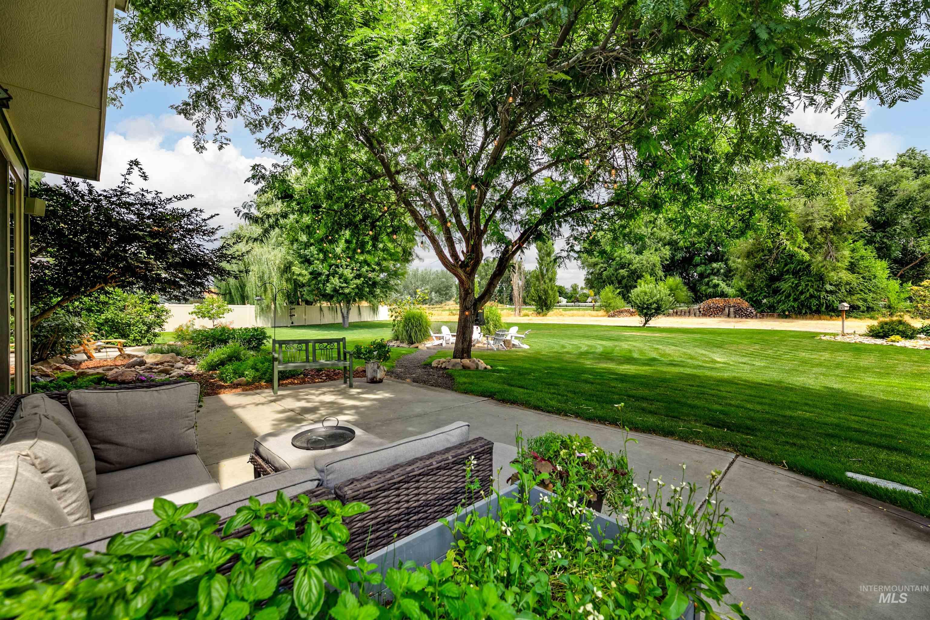 1962 North Spring Hollow Place Star, ID 83669 - Photo 4 of 45