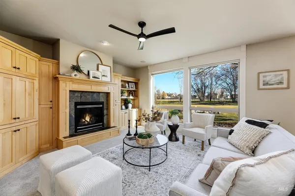 $1,019,300 | 1962 North Spring Hollow Place, Star, ID 83669