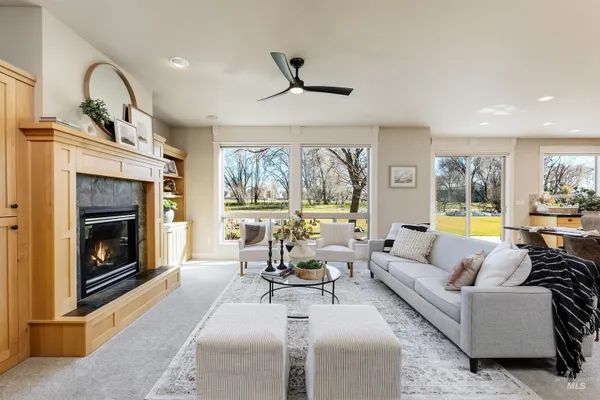 $1,019,300 | 1962 North Spring Hollow Place, Star, ID 83669