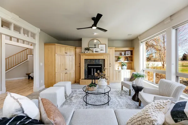 $1,019,300 | 1962 North Spring Hollow Place, Star, ID 83669