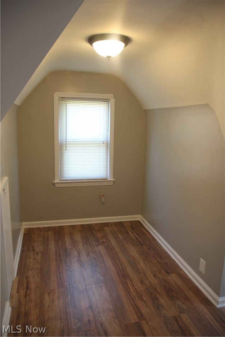 7411 Jameson Road Parma, OH 44129 - Photo 13 of 35