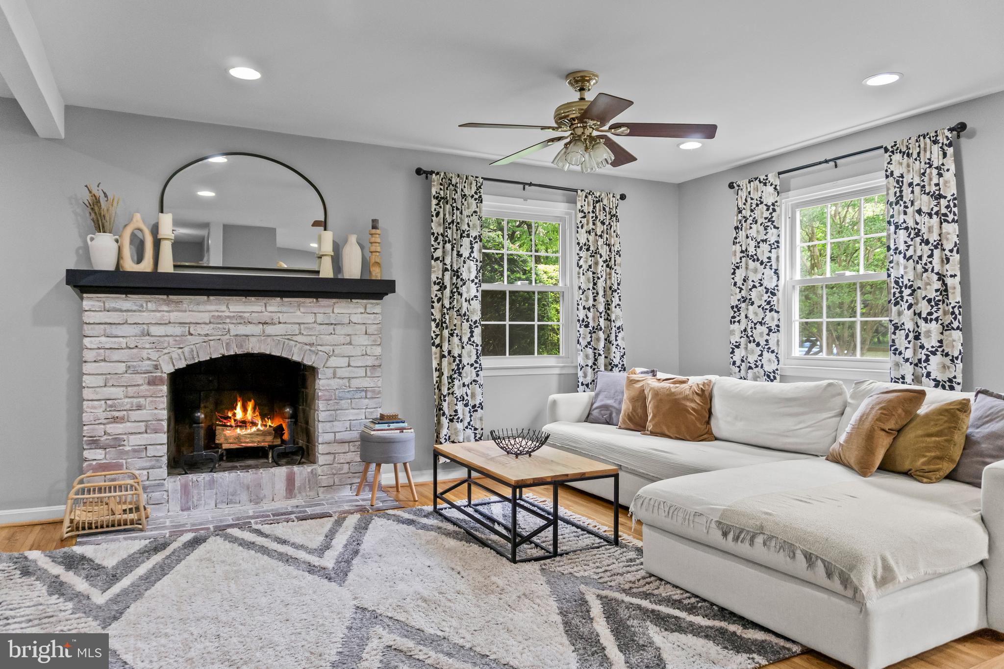 12905 Darnestown Road Gaithersburg, MD 20878 - Photo 5 of 59