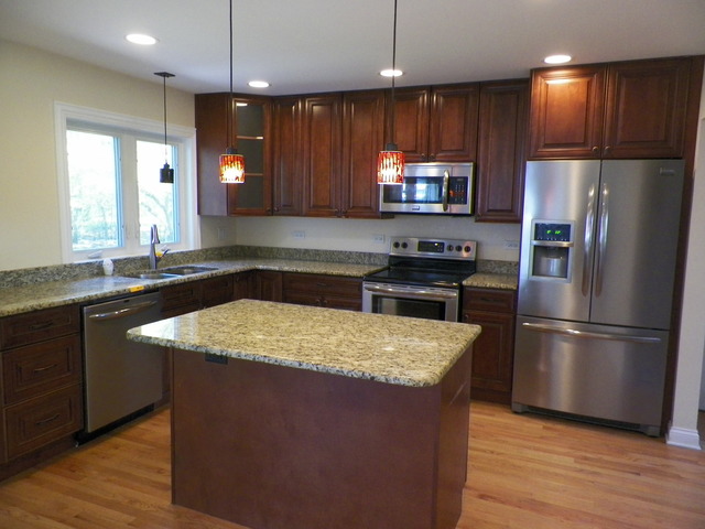 344 Wagner Road Northfield, IL 60093 - Photo 2 of 14