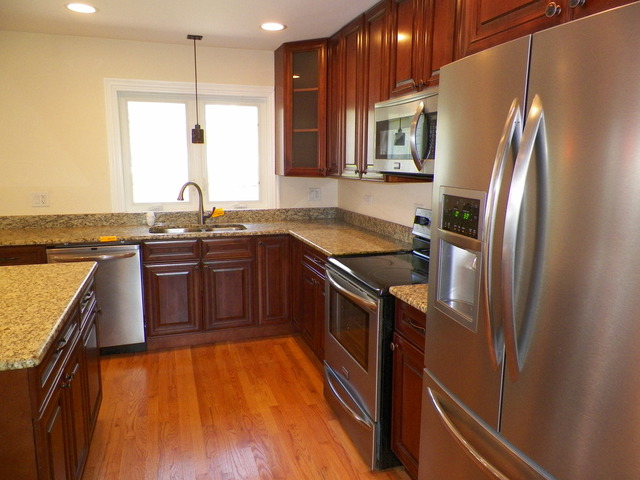 344 Wagner Road Northfield, IL 60093 - Photo 4 of 14