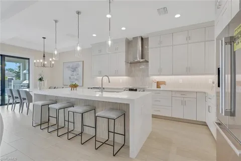 $1,650,000 | 756 108th Avenue North, Naples, FL 34108