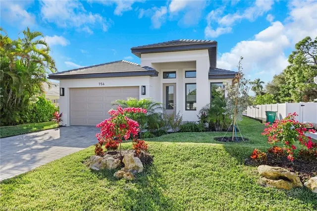 $1,650,000 | 756 108th Avenue North, Naples, FL 34108